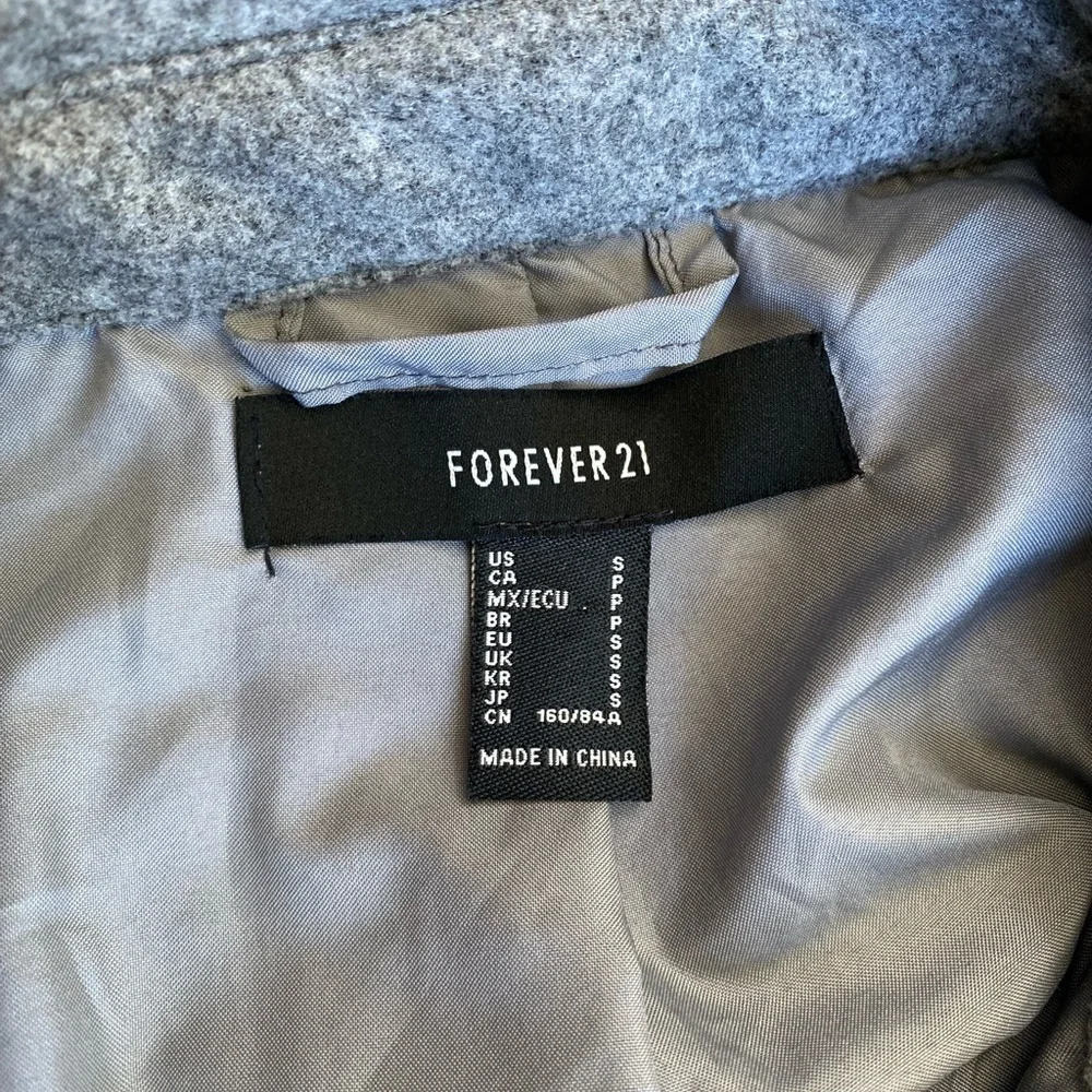 Forever 21 Women’s Oversized Plaid Flannel Jacket Size S - Picture 8 of 9